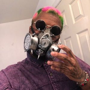 Meet your Posher, Coy